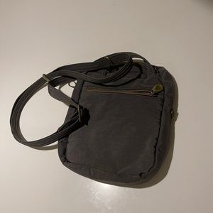 Travelon Anti-theft Signature Slim Day Bag